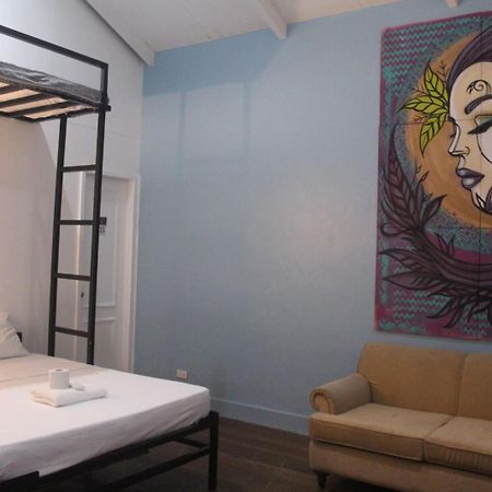 Baybayin Hostel - Pasay Close To Airport 외부 사진