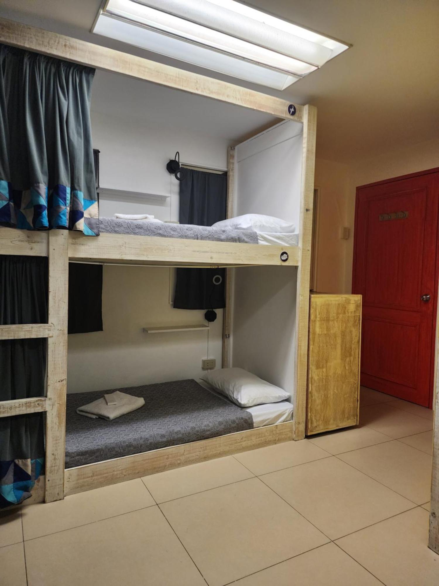 Baybayin Hostel - Pasay Close To Airport 객실 사진